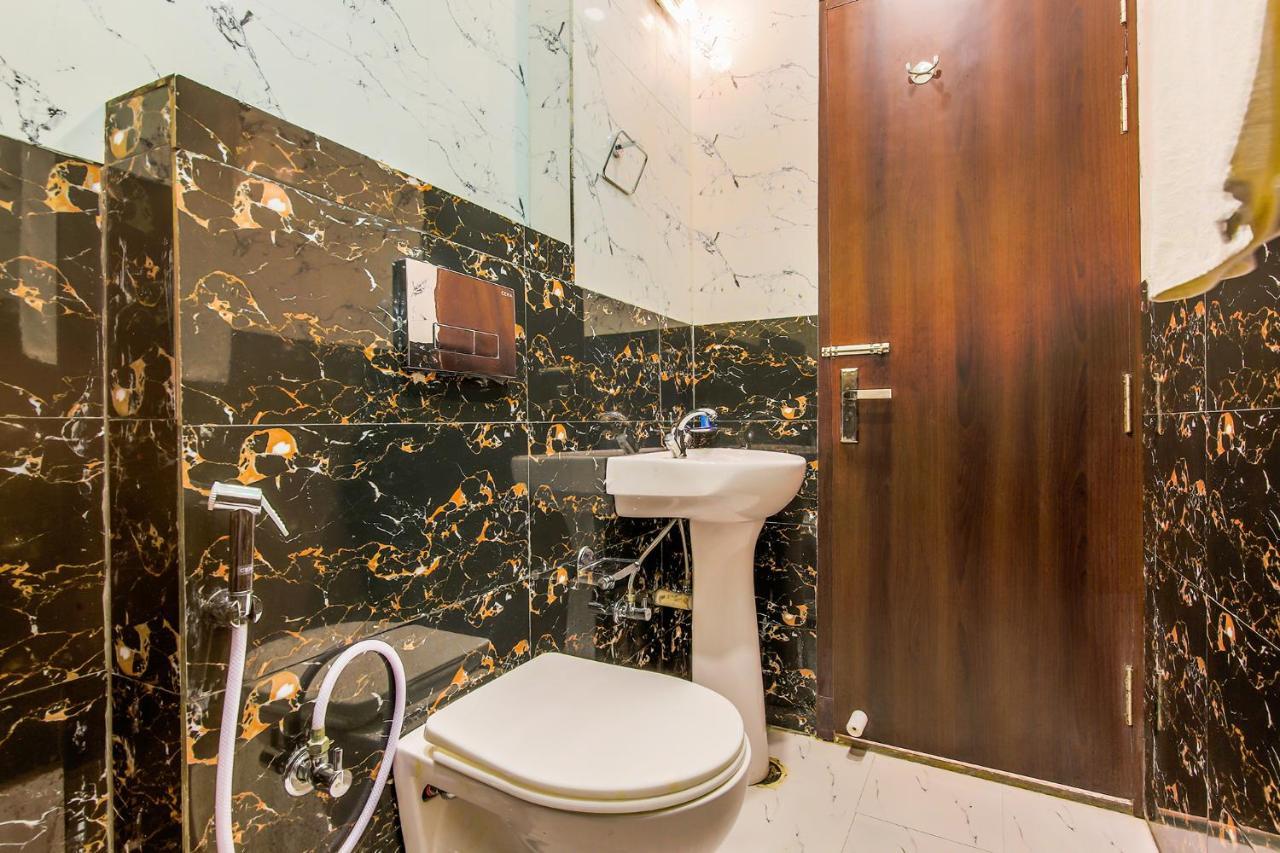 Fabhotel Star Of Taj Restobar Fatehabad Road Agra  Εξωτερικό φωτογραφία